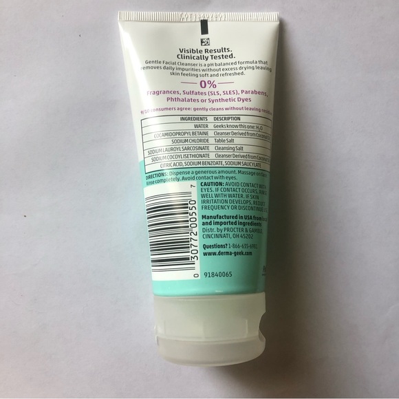 derma GEEK Gentle Facial Cleanser and Detoxifying Facial Serum Beta Hydroxy Acid - Picture 7 of 9